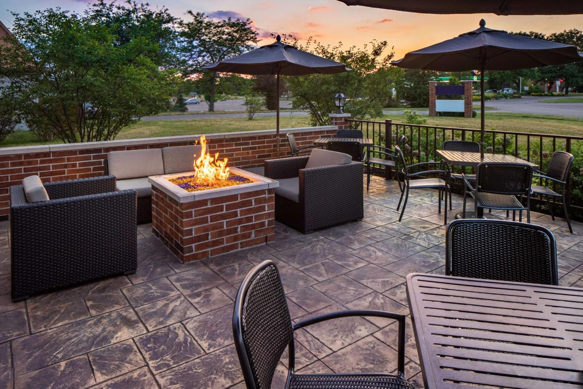 Doubletree By Hilton Ann Arbor, Mi Hotel Exterior photo