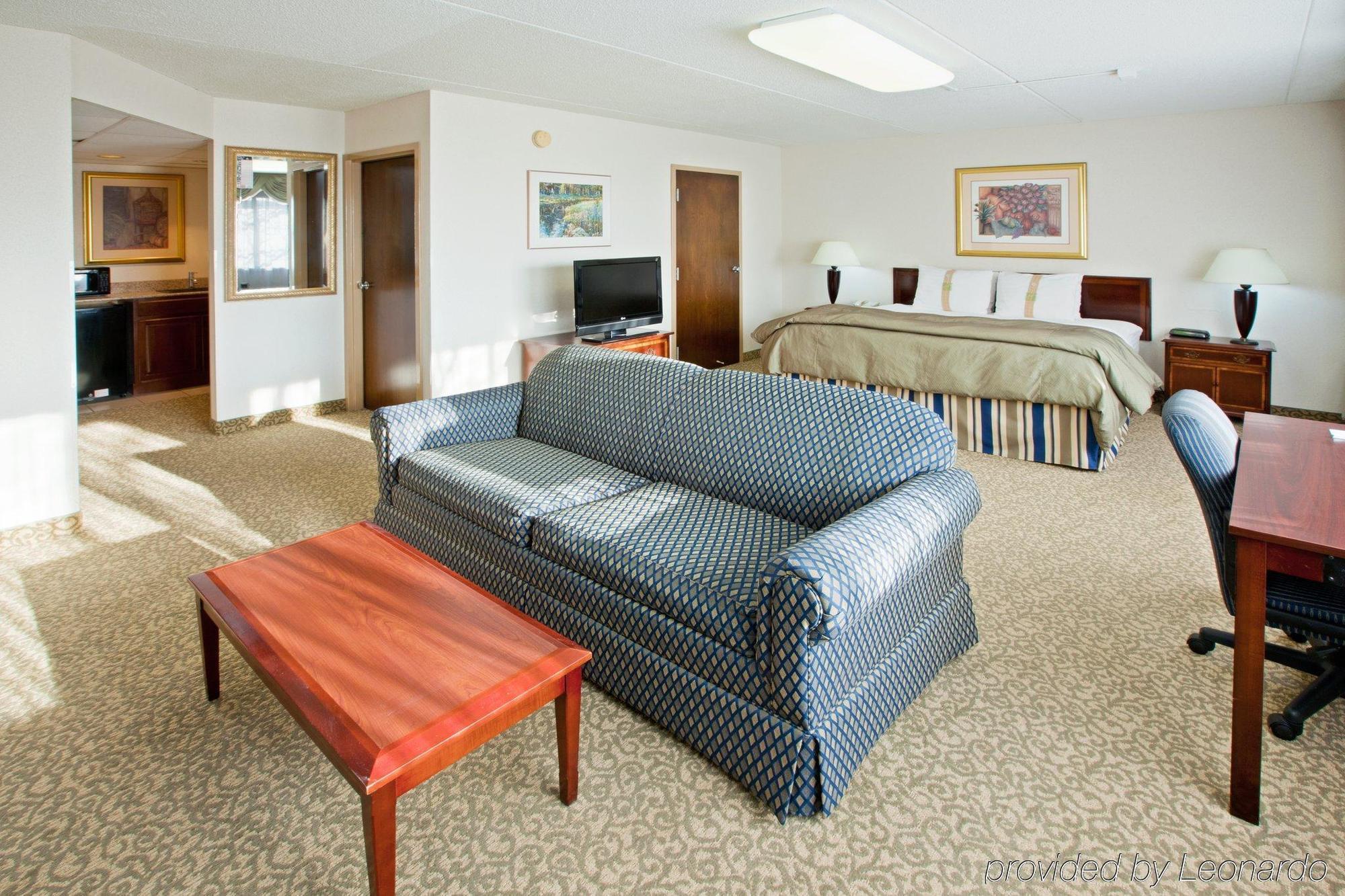 Doubletree By Hilton Ann Arbor, Mi Hotel Room photo